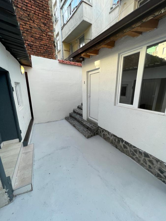 The Rainbow 6 Apartment Sofia Exterior photo